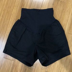 Black full panel maternity shorts